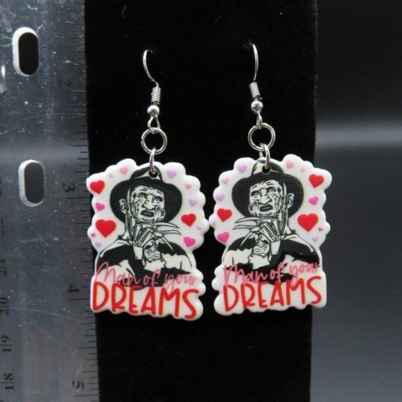Freddy Krueger Man of Your Dreams Heart Love Valentine Horror Movie Earrings - Picture 3 of 5